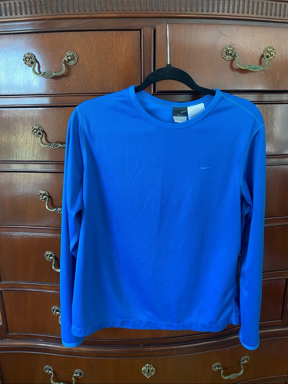Nike Women’s dri-fit Long Sleeve Performance Tee - Blue